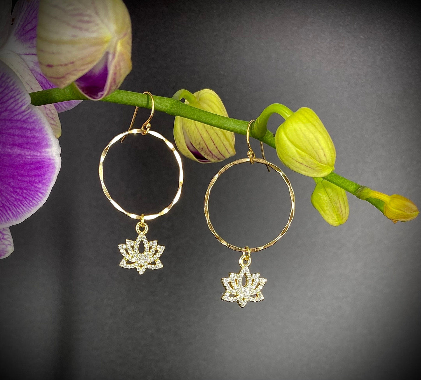 Lotus hoops and necklace set