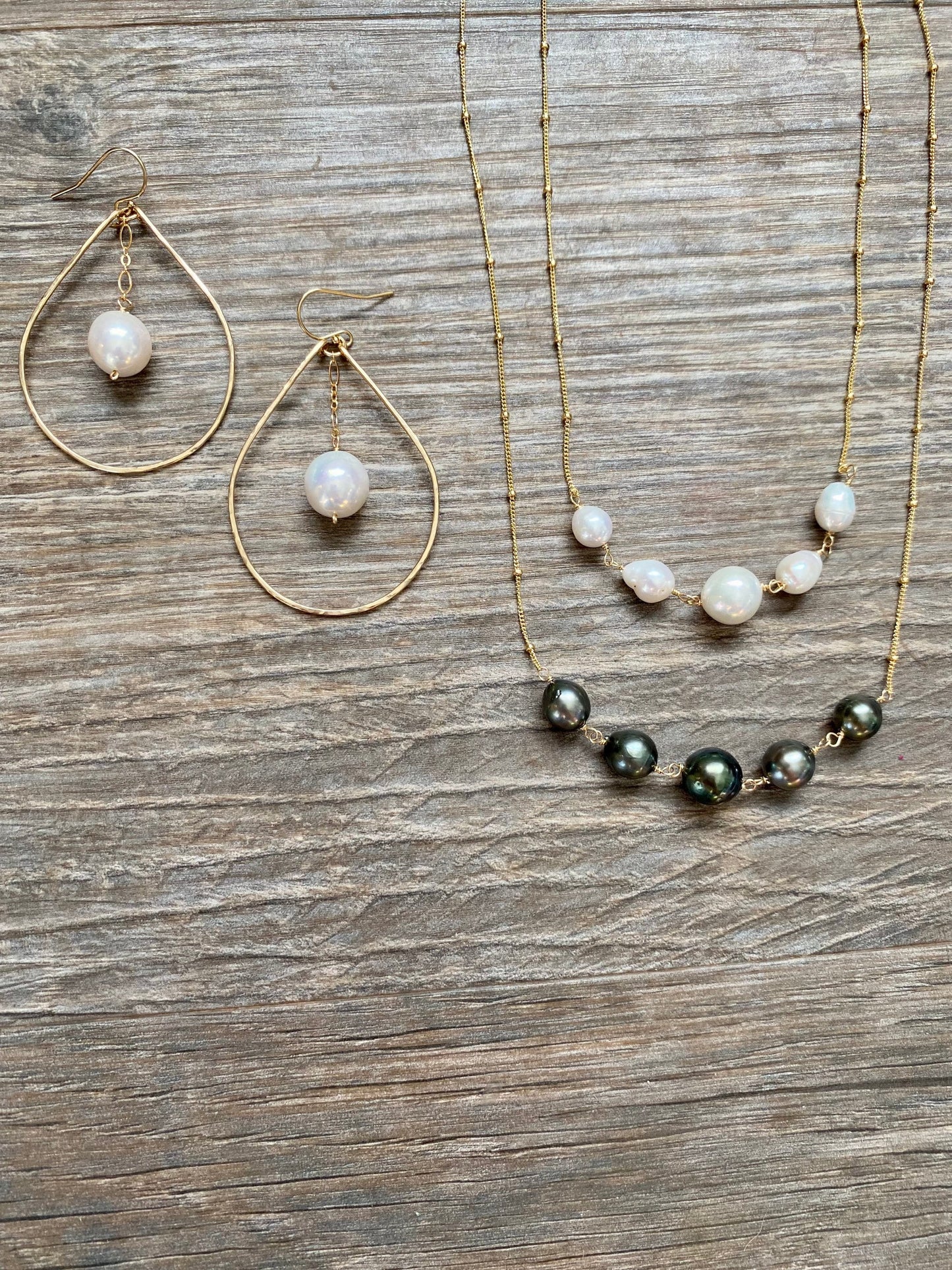 5 White pearl necklace