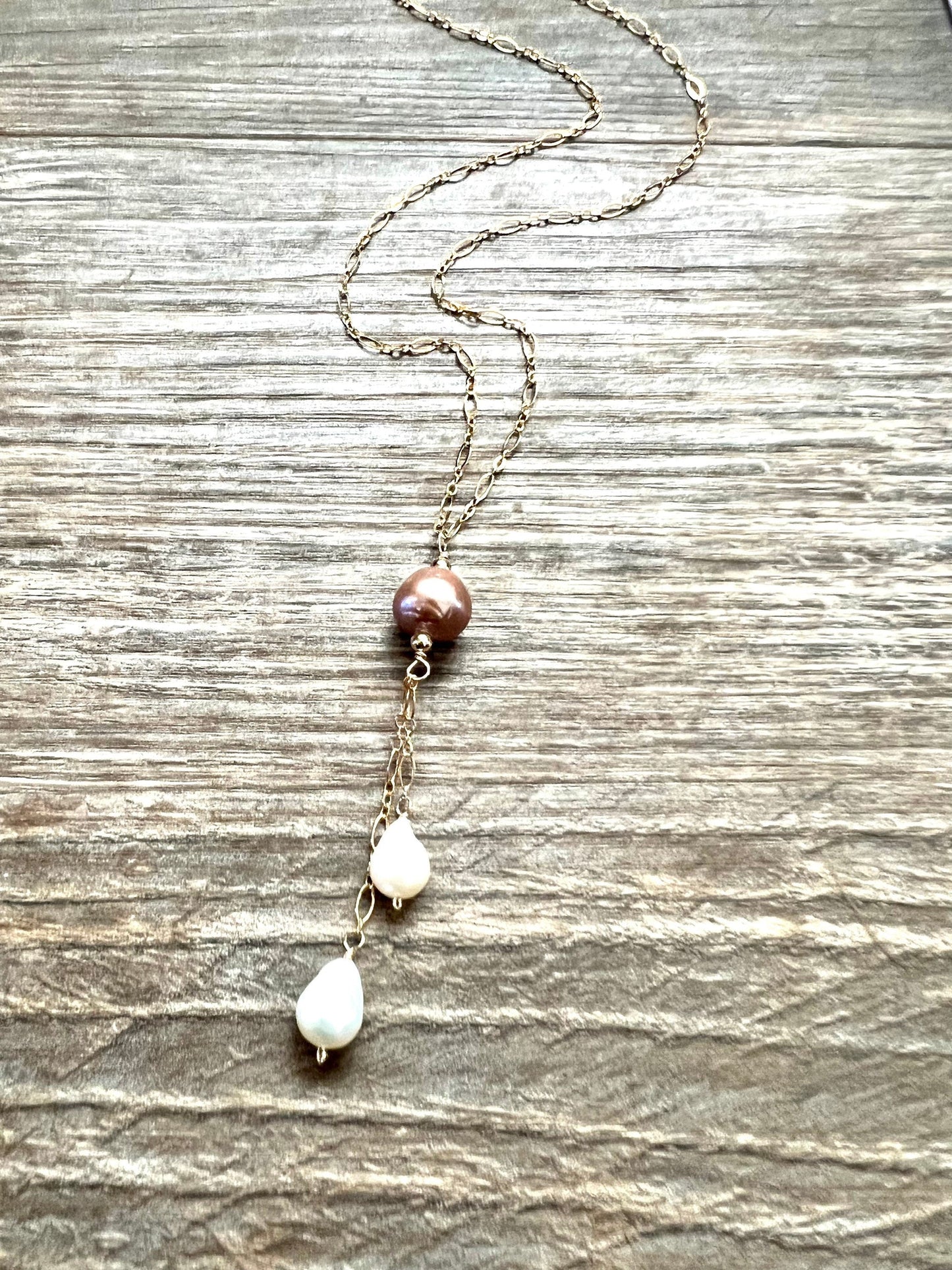 Edison and Baroque pearl lariat necklace