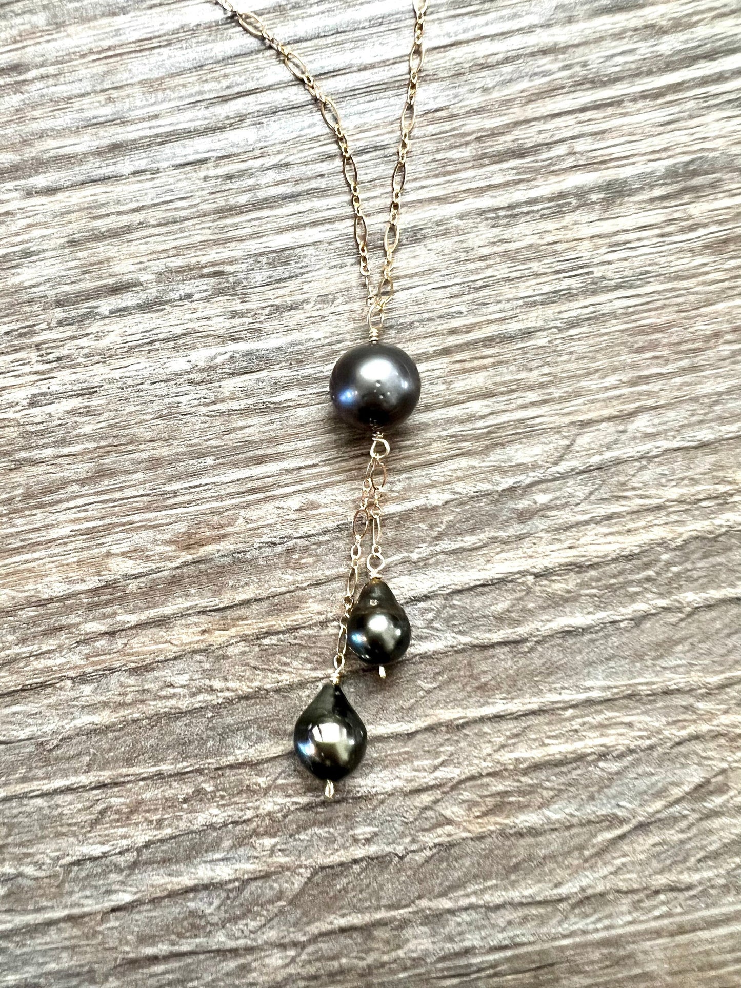 Tahitian pearl lariat necklace