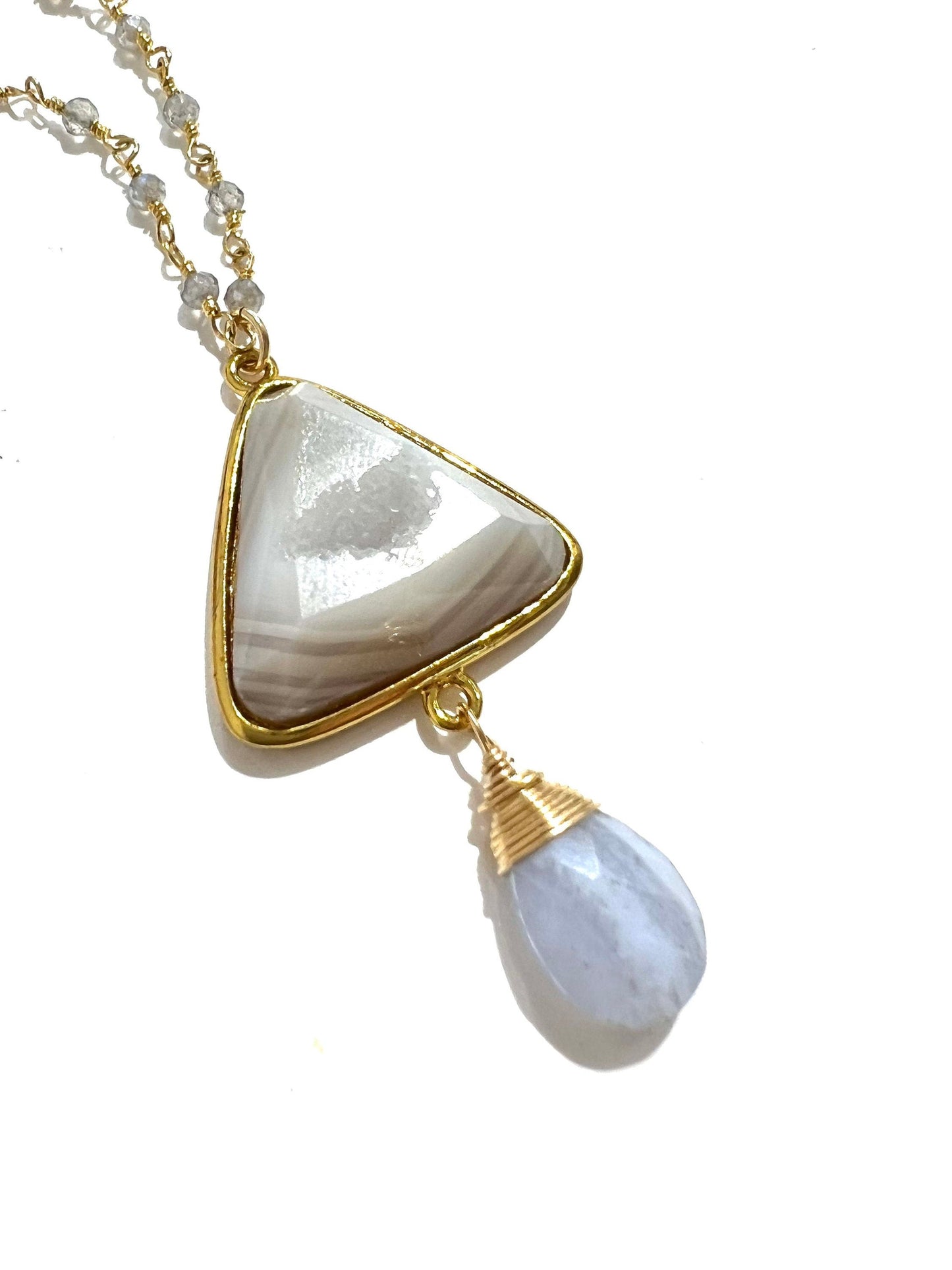 Druzy agate and labradorite necklace