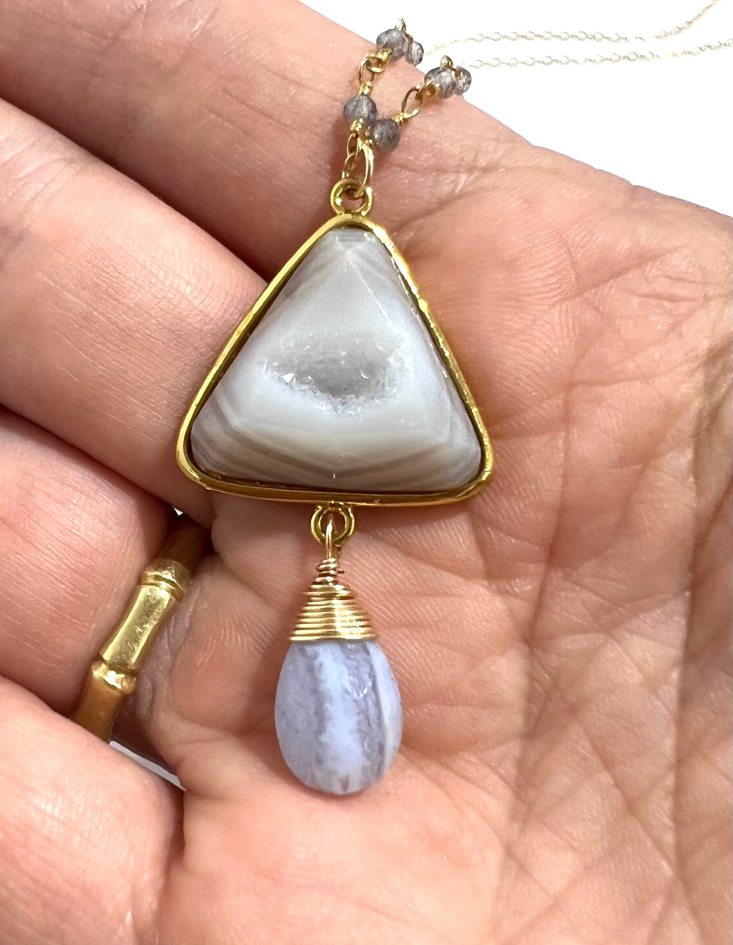 Druzy agate and labradorite necklace
