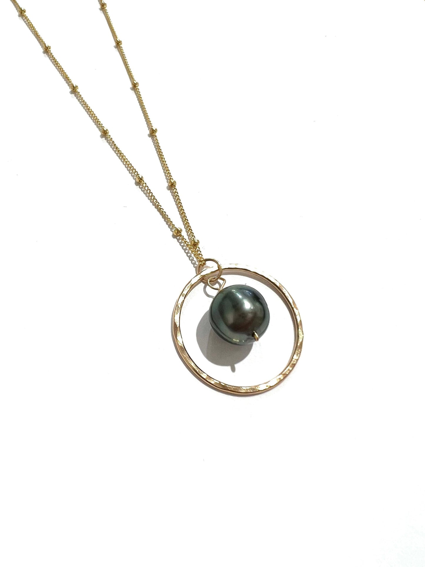 Tahitian Pearl single hoop necklace