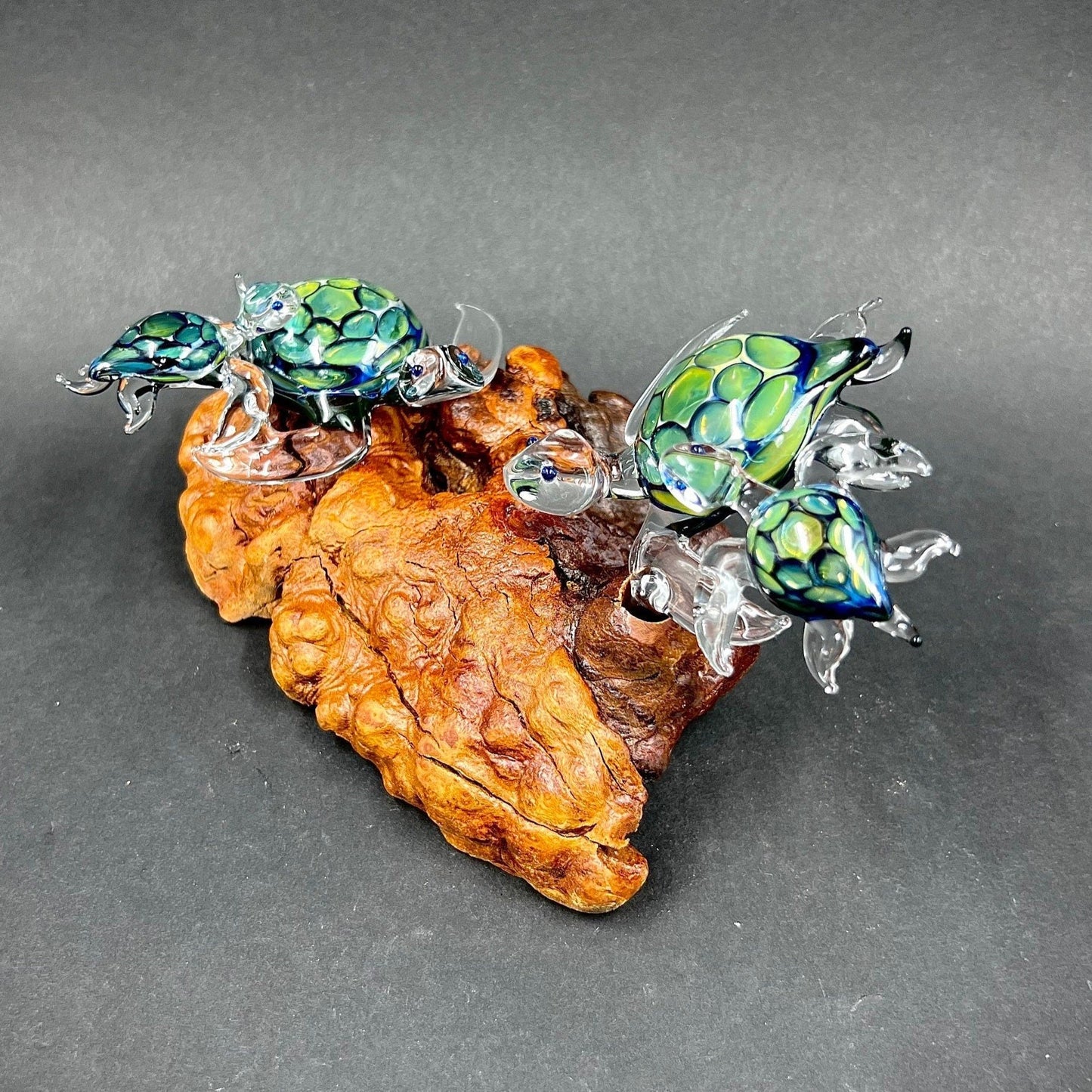 Ohana Sea Turtle family of 4 glass sculpture-1