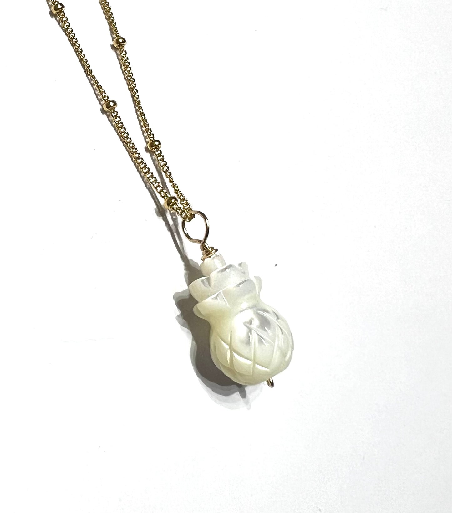 Mother of Pearl Pineapple necklace