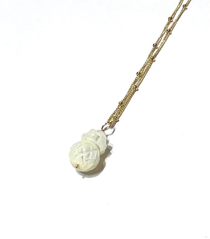 Mother of Pearl Pineapple necklace