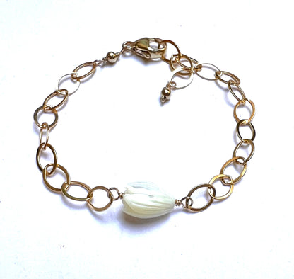 Mother of Pearl pikake link bracelet