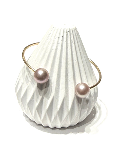 Pearl cuff
