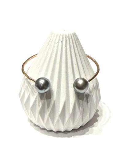 Pearl cuff