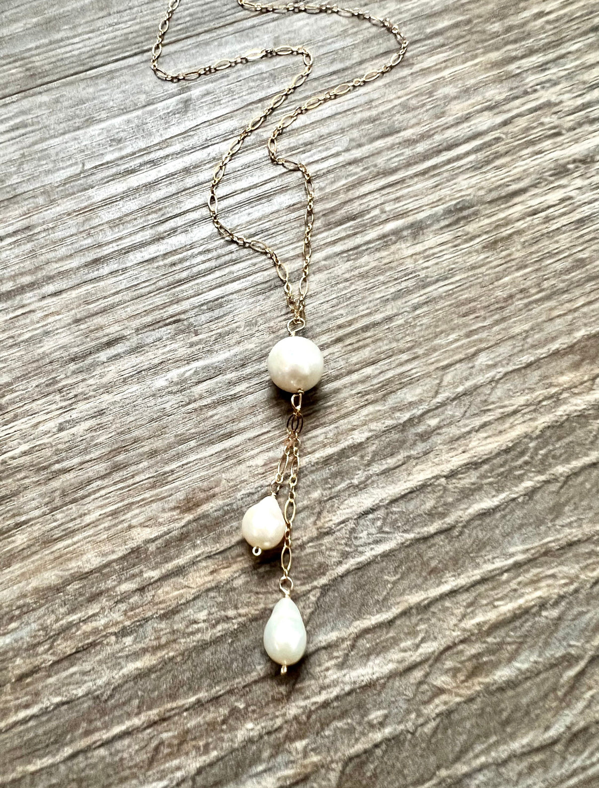 White Edison and Baroque pearl lariat necklace