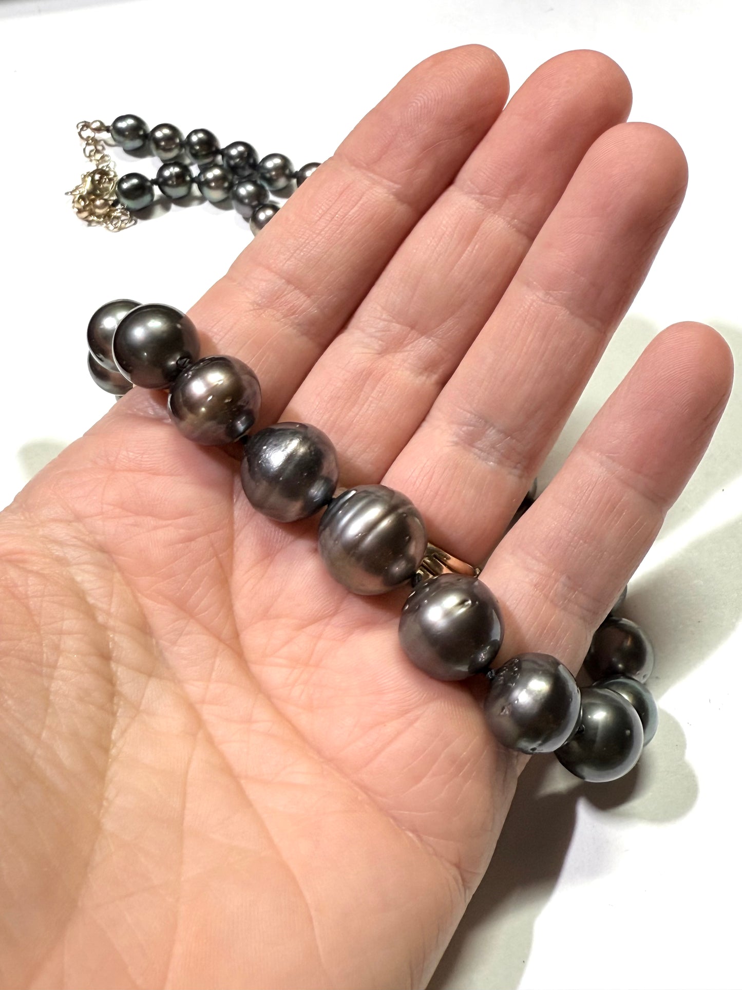 Tahitian Pearl silk knotted strand