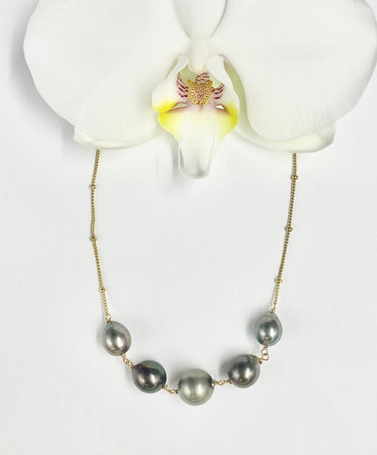 5 Tahitian pearl necklace