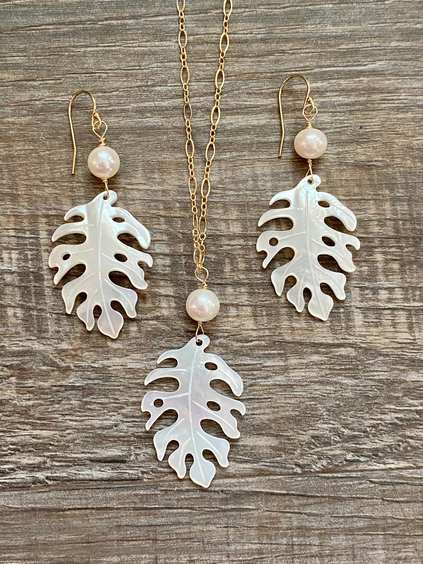 Monstera leaf earrings and necklace