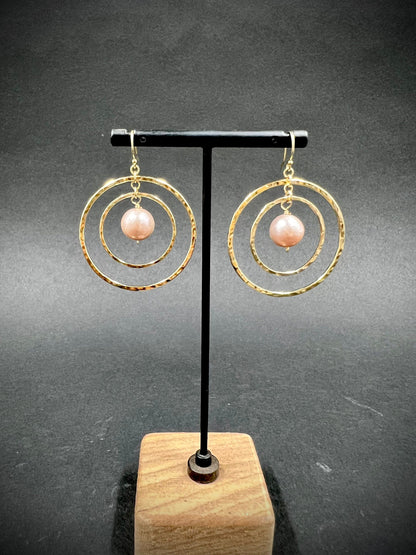 Pink Edison pearl double hoops earrings